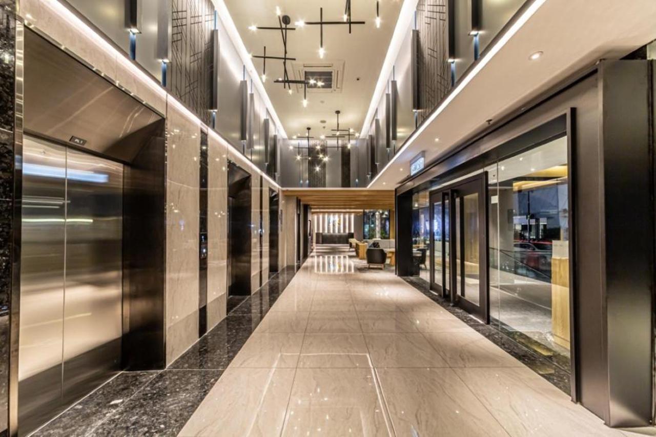 Fives Hotel Johor Bahru City Centre Exterior photo